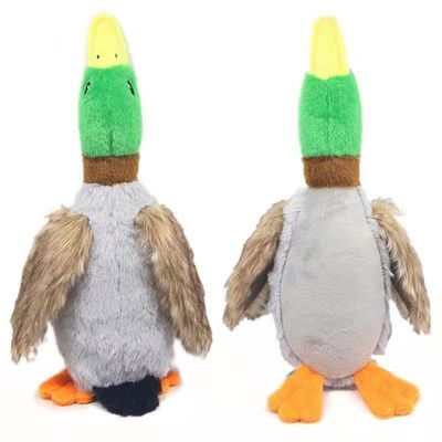 ISO9001大型犬はPlushおもちゃをかわいがる