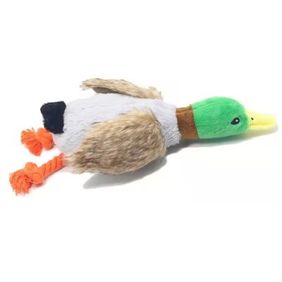 ISO9001大型犬はPlushおもちゃをかわいがる