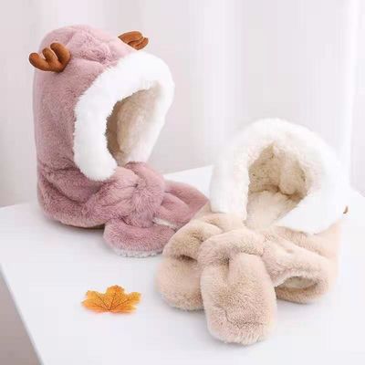 美しい枝角のPlush帽子の子供の冬の暖かいスカーフの統合された耳の帽子