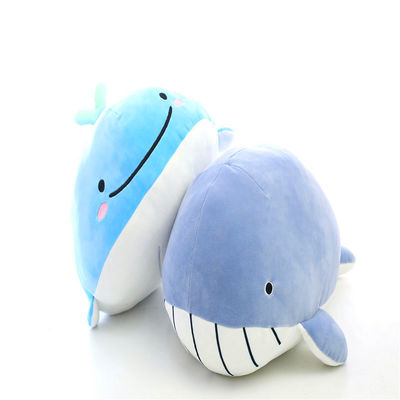 淡いブルーの魚はPlushおもちゃを詰めた