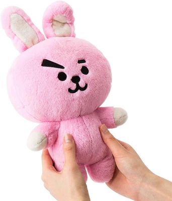 25cmのピンクのウサギのPlush人形をなだめている無臭の赤ん坊