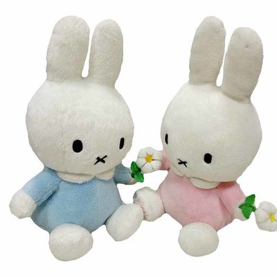 バレンタイン デーの短いPlushカップルのバニーの人形