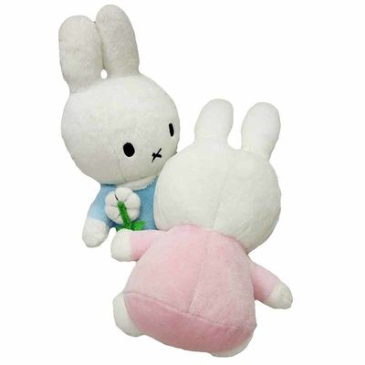 バレンタイン デーの短いPlushカップルのバニーの人形