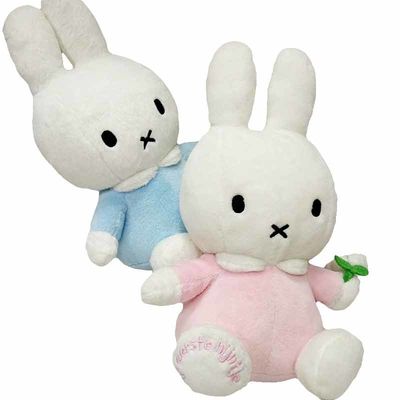 バレンタイン デーの短いPlushカップルのバニーの人形