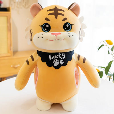 Plush生地によって詰められるトラのおもちゃを縫うOEMのコンパクト